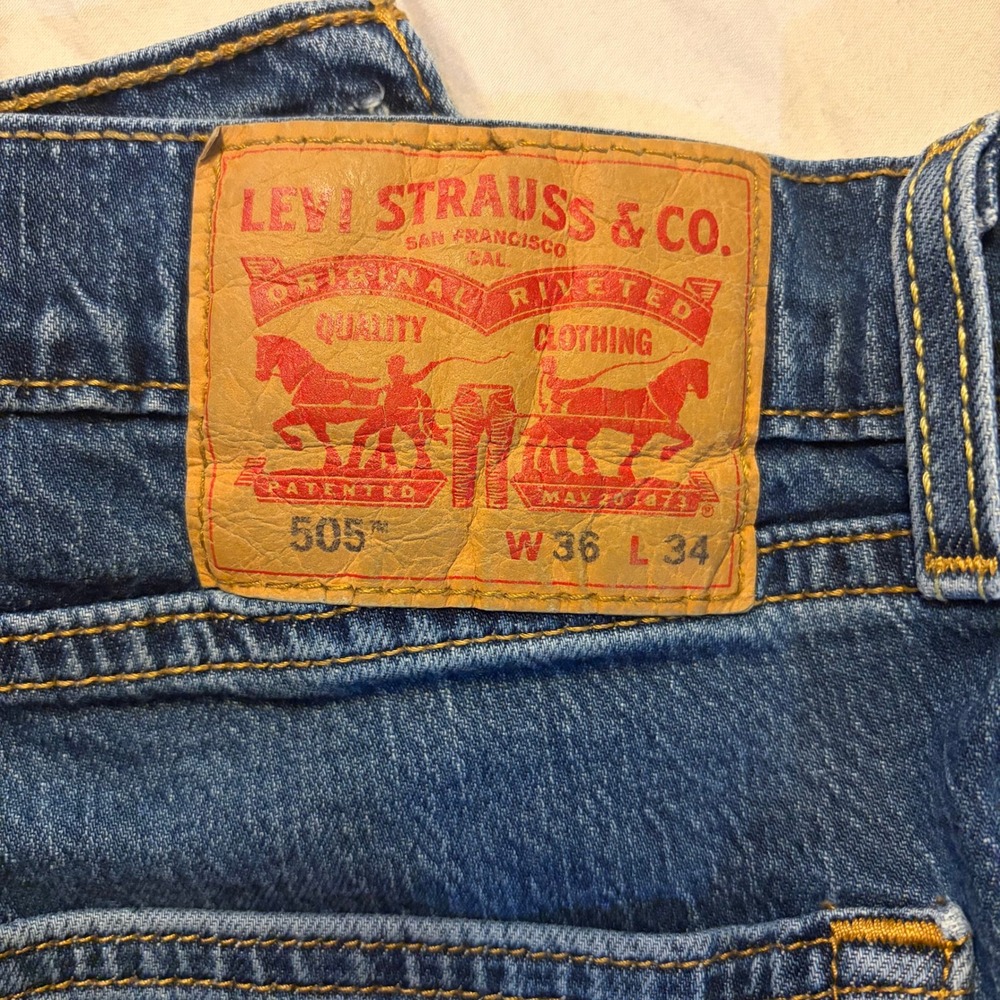 Levi's 505 Jeans Men's 36x34 Blue Denim Straight Leg WaterLess Wash